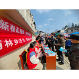 法治宣传进基层 普及知识筑防线——凤凰县两林乡“法治、禁毒、法律知识宣传进基层”活动