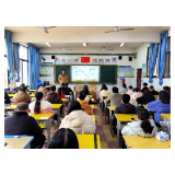 凤凰一中：家校携手共育 齐心备战中考