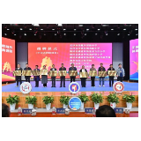 凤凰育英：被省厅授予中国式摔跤项目试点学校