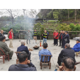 凤凰县林峰乡：关爱老人，从消防安全做起