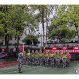 凤凰县林峰乡：民兵点验铿锵誓言担使命