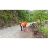 凤凰县公路建设养护中心积极推进S320线安防提升工程
