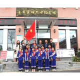 凤凰县三拱桥中心完小：清明祭英烈    童心抚英灵