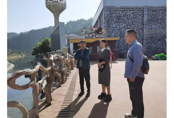 凤凰县文旅广电局深入文旅企业开展帮企纾困活动