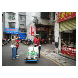 党群联手共为金都商贸小区“美容”