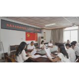 凤凰县：培“三地”沃土育“五学两助”硕果