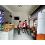 凤凰县沱江镇：“志愿红”化身“安全宣传员”，敲门入户拧紧安全阀门