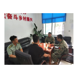 余张雄深入筸子坪镇调研乡村振兴工作