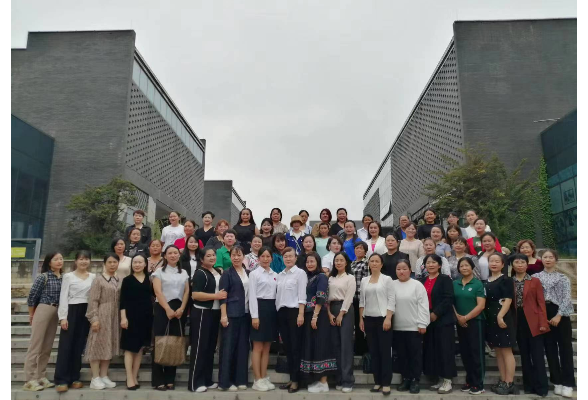 2023年湘西州“乡村振兴·巾帼行动”女性致富带头人培训暨现场推进会开展现场学习交流
