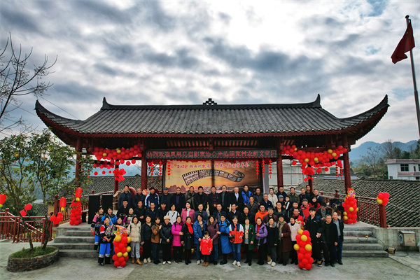 d96c3b608156dd7fe6fbed9cd7ebb36.jpg