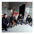 凤凰县市场监局开展走访慰问联系村困难群众