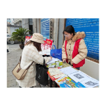 凤凰县人社局：冬日送暖促就业，优质岗位进家门   