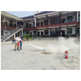 凤凰县消防救援大队联合民政局开展全县敬老院消防安全培训演练