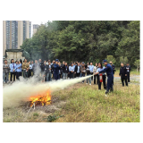 安不忘危，防重于消：凤凰县政务服务中心开展消防安全演练活动