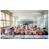 凤凰县举办名著阅读示范课送教乡村学校活动