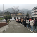 凤凰县吉信学区成功举行校园消防演练 筑牢安全“防火墙”