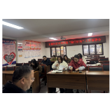 凤凰县古城社区：“敲门行动”暖人心，用心守护“安全门”
