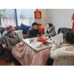 寒冬虽冷 温情常在  ——凤凰县统计局春节前走访慰问困难党员
