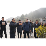 凤凰县腊尔山镇考察团赴满家村参观学习，开展招商引资暨返乡创业活动