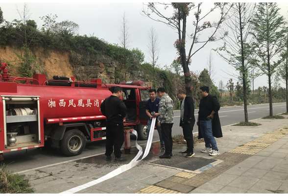 凤凰县廖家桥镇：开展常态化执勤备战拉练  提高乡镇专职消防队实战能力