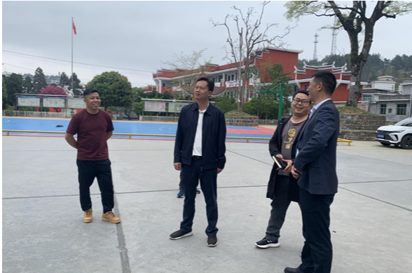 凤凰县教体局：深入开展走访调研 为基层学校纾难解困