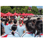 凤凰县妇联开展“5·15”国际家庭日暨全国家庭教育宣传周集中宣传活动