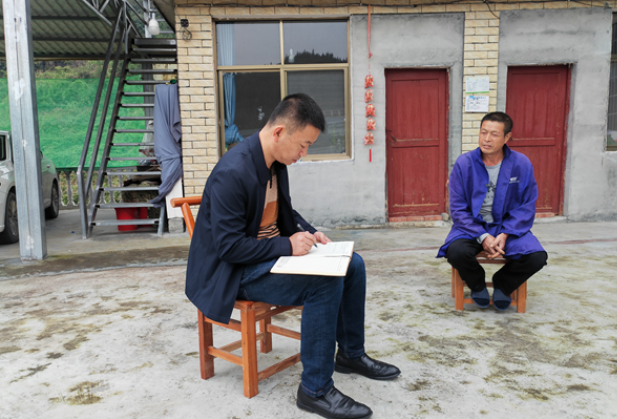 凤凰县筸子坪镇桐油坪村：结对帮扶暖民心 携手共进促振兴