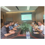 凤凰县市监局开展帮扶小微企业质量管理体系认证提升工作