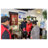 凤凰县沱江镇：织密“安全网”夜巡不“打烊” 
