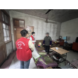 凤凰县沙湾社区：关爱独居老人，寒冬腊月送温暖