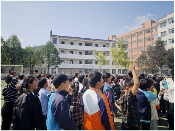 凤凰县千工坪九年制学校消防应急演练圆满举行
