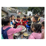 凤凰县青少年活动中心小记者满家村沉浸式体验非遗魅力