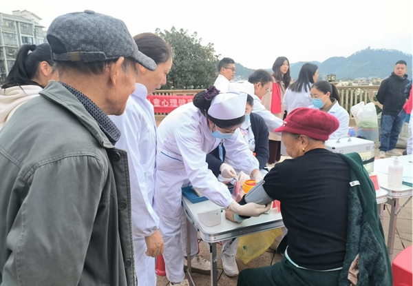 图片28.jpg 图片28.jpg