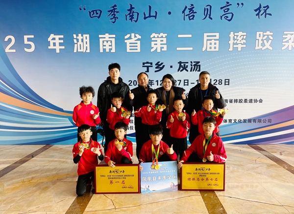 图片10.jpg 图片10.jpg