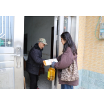 凤凰县委办深入乡村振兴帮扶联系点 开展“岁末送温暖”慰问活动