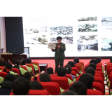 凤凰县箭道坪第一小学：烽火燃烧青春 红星照耀童年