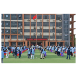 匠心逐梦 技创未来——凤凰职中举办第三届标准杠卷杠技能大赛 