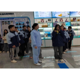 凤凰县古杨名眼镜店视力健康公益活动走进县慈爱园