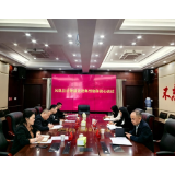 凤凰县：开展集体谈心谈话活动 激励先进典型担当作为