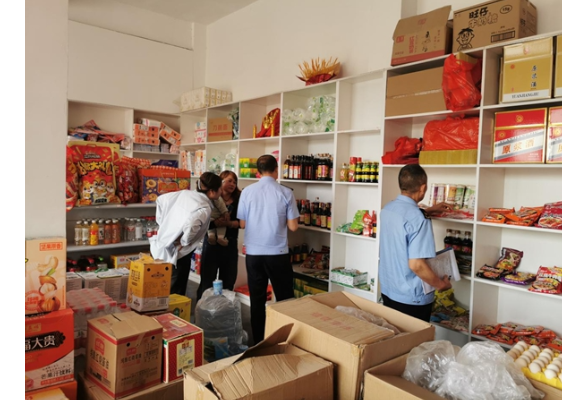 数字赋能筑防线 服务为民护食安 ——凤凰县城郊所农村假冒伪劣食品专项整治行动