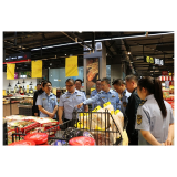 凤凰市监局开展“五一”节前检查 筑牢市场领域安全防线