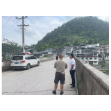 凤凰县公路建设养护中心开展桥隧隐患排查织密汛期安全网