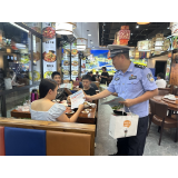 凤凰交警夜护航，平安宣传“不打烊”