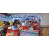 凤凰县沱江市场监督管理所开展国庆、中秋节前市场专项整治行动