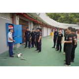 凤凰县消防救援大队受邀为湘超比赛现场工作人员进行消防安全培训