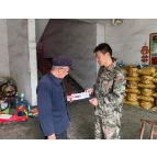 凤凰县两林乡:攻坚克难补档案 上门送证暖兵心