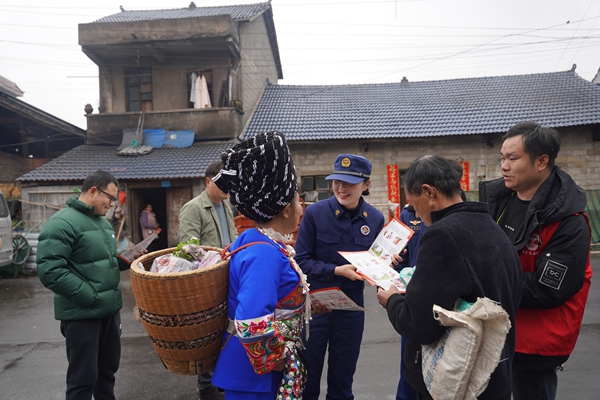 图片42.jpg 图片42.jpg