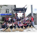 凤凰县林峰学区开展党员主题活动暨学雷锋志愿服务活动