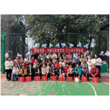 凤凰县三王阁社区开展“春满邻里，巾帼马年绽芳华”三八妇女节趣味活动