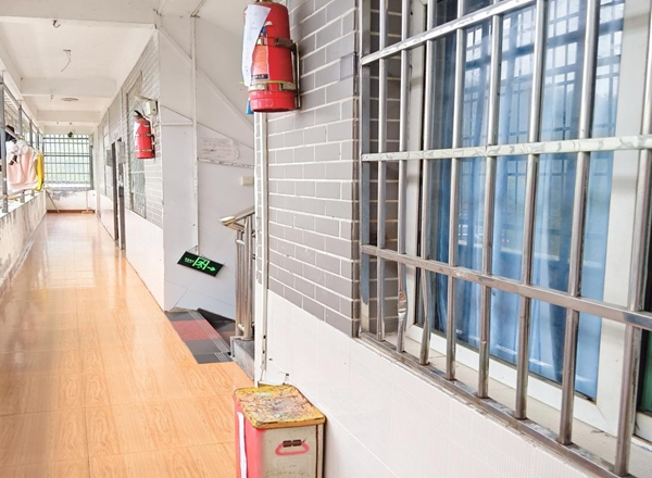 图片8.jpg 图片8.jpg